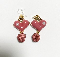 水引き玉の耳飾り