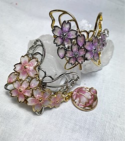 桜と蝶の髪飾り